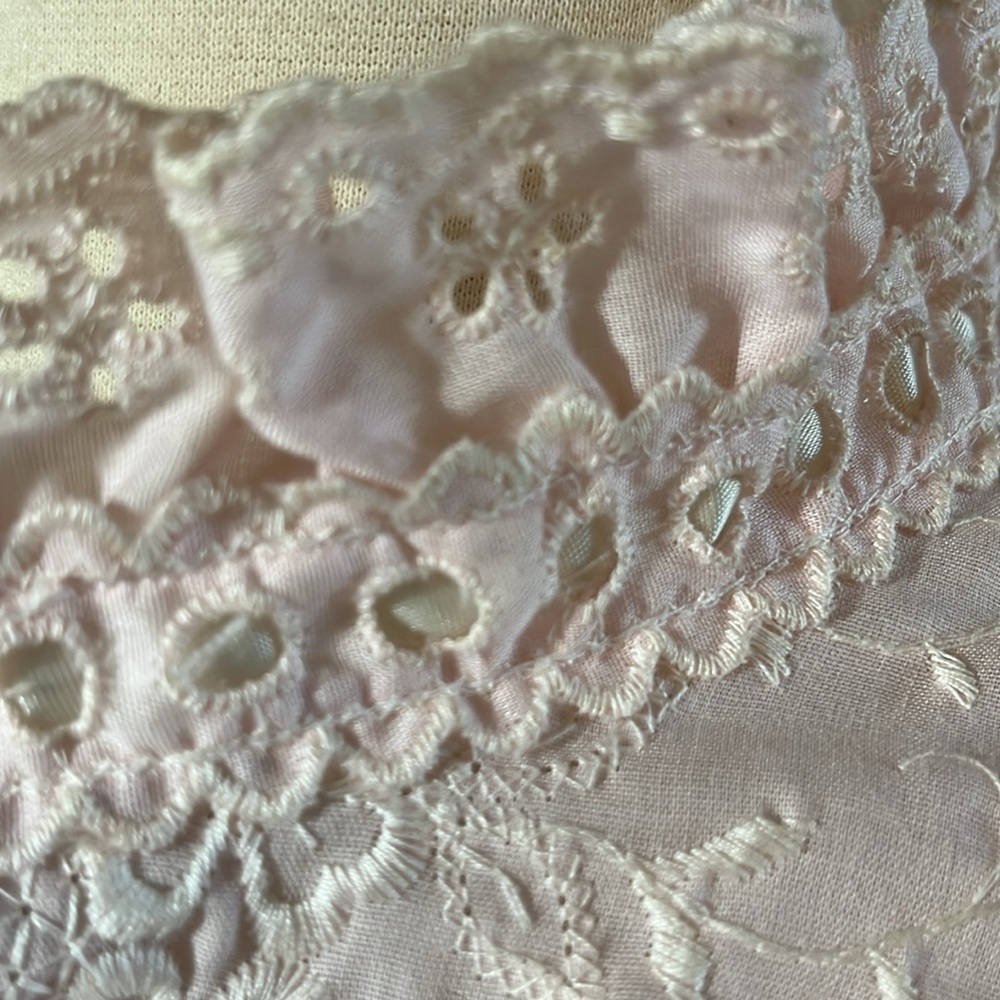 Gilligan & O'Malley Pink Vintage BedJacket white embroidery ribbon detail size S - Picture 8 of 11